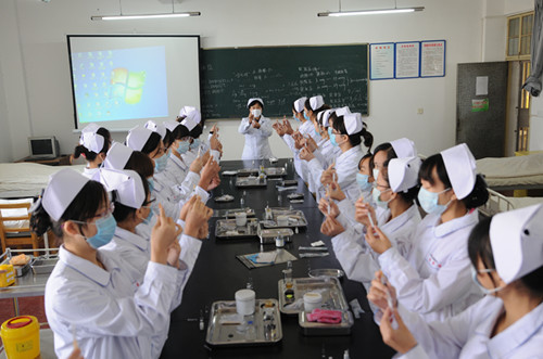 说明: http://yxy.hbxtzy.com/Upload/2017826194317114.jpg