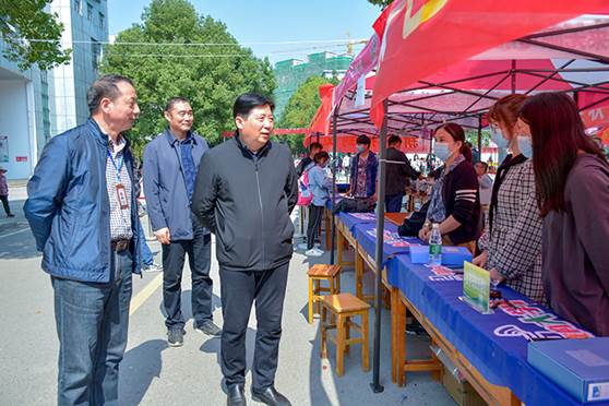 说明: http://www.hbxtzy.com/__local/1/F5/0E/1ABEFB39CB3DBC8332850A0FA71_71C46D68_7093E.jpg